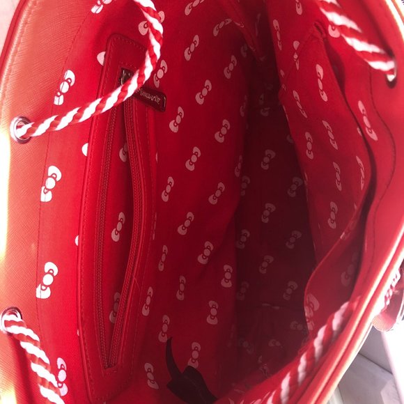 Loungefly Hello Sanrio Bucket Bag - Picture 4 of 4